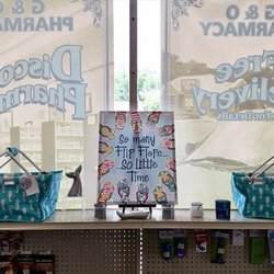 G & O Pharmacy and Grill 