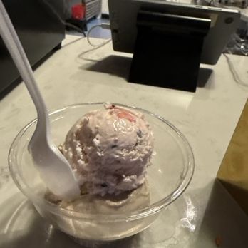 The Greenery Creamery - Cinnamon French toast, roast and chocolate dipped strawberry split scoop (oat milk) - Ice Cream & Frozen Yogurt Near Me - Sanford, Florida The Greenery Creamery - Cinnamon French toast, roast and chocolate dipped strawberry split scoop (oat milk) - Ice Cream & Frozen Yogurt Near Me - Sanford, Florida