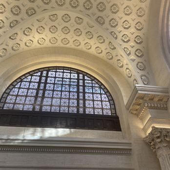 Senate of Canada Building - Ceiling - Public Services & Government Near Me - Ottawa, Ontario