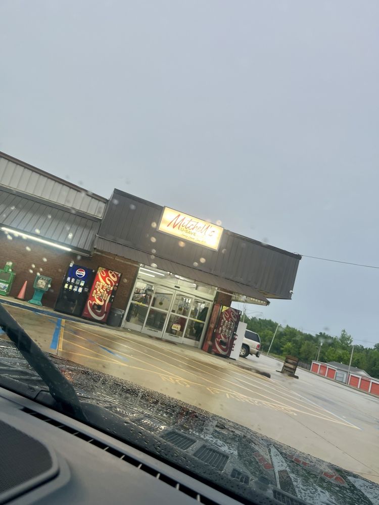 Mitchell's Supermarket Logo