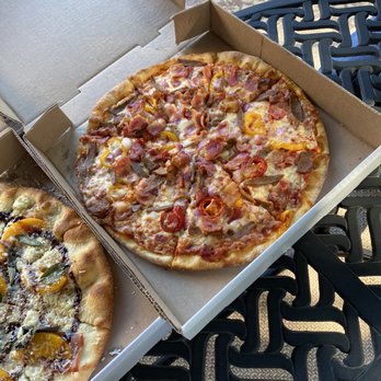 Pizza Pienza - Spicy Italian - Pizza Near Me - Oakville, Ontario Pizza Pienza - Spicy Italian - Pizza Near Me - Oakville, Ontario