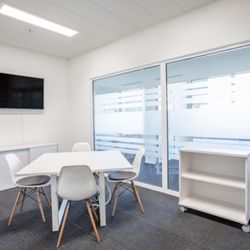 Regus Euclid Ave