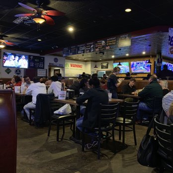 Duffs Famous Wings - American Near Me - Williamsville, New York Duffs Famous Wings - American Near Me - Williamsville, New York