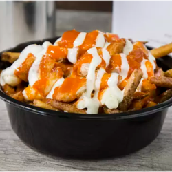 The American Poutine - Buffalo Chicken