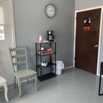 Ochoa's Tires - Waiting Area - Tires Near Me - Junction, Texas