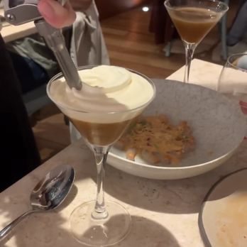 Ofício Restaurant - Hot cheese drink yassss - Portuguese Near Me - Lisbon, 11