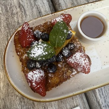 Surisan - Blueberry Stuffed Crunch French Toast - Korean Near Me - San Francisco, California Surisan - Blueberry Stuffed Crunch French Toast - Korean Near Me - San Francisco, California