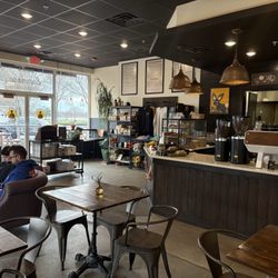 Evermore Coffee Roasters - Decent amount of inside seating
