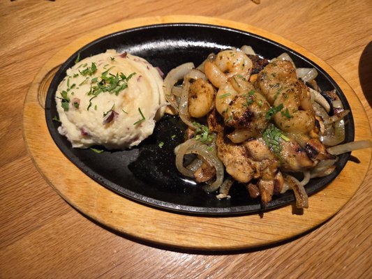 Applebee's Grill + Bar by null