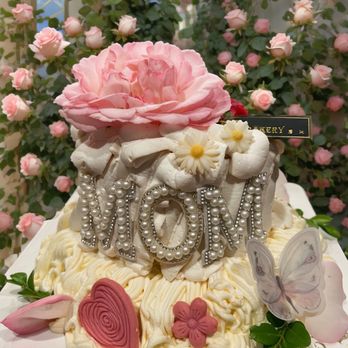 T & 5 Bakery Cafe - Bakeries Near Me - Sacramento, California T & 5 Bakery Cafe - Bakeries Near Me - Sacramento, California
