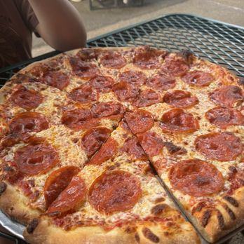 Hanalei Pizza Shop - Pepperoni Pizza - Pizza Near Me - Hanalei, Hawaii Hanalei Pizza Shop - Pepperoni Pizza - Pizza Near Me - Hanalei, Hawaii