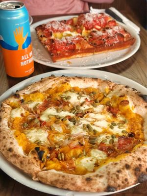 Jay's Artisan Pizzeria by null