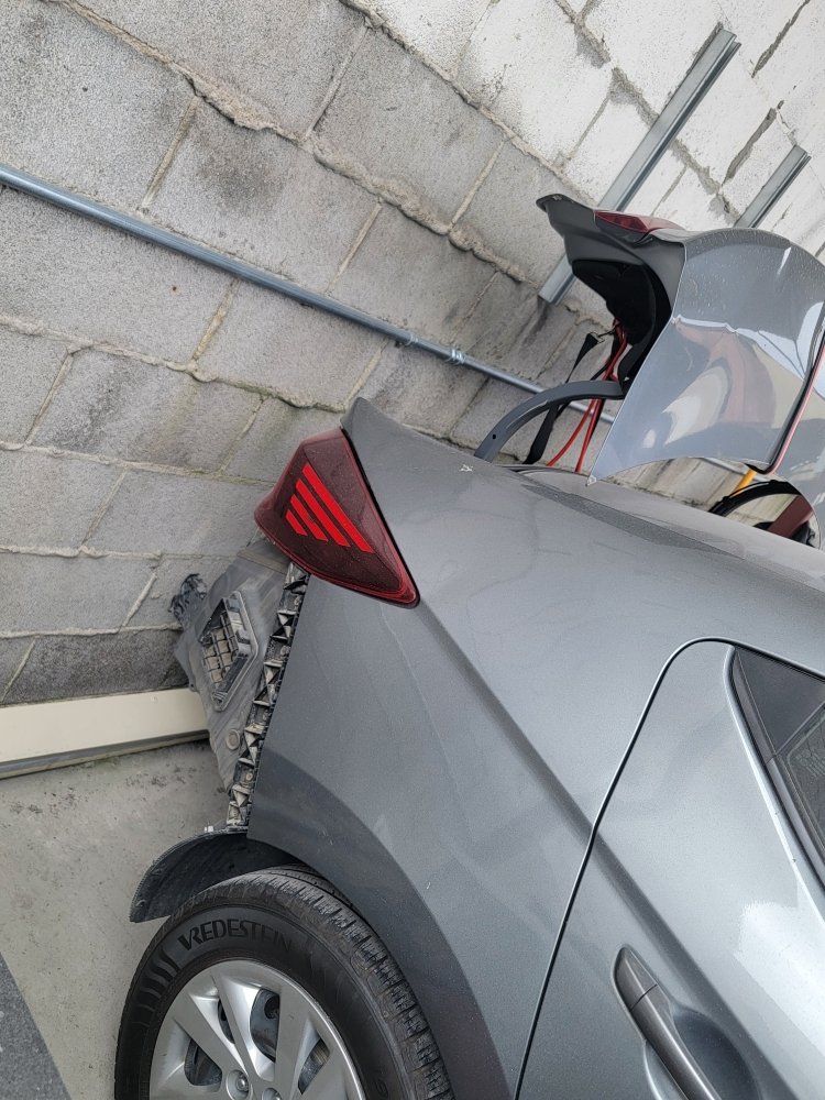 EMMANUEL AUTO BODY SHOP - Updated January 2026 - 23 Photos - 7402 Varna ...