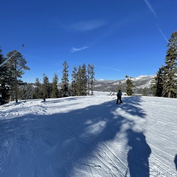 China Peak Ski Resort - Beginner run called Academy - Ski Resorts Near Me - Lakeshore, California