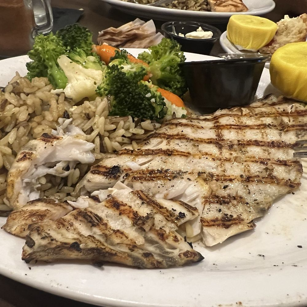 Grilled grouper, vegetables and rice Grilled grouper, vegetables and rice