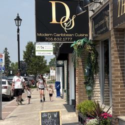 Ds Modern Caribbean - D's in Cambellford, Ontario