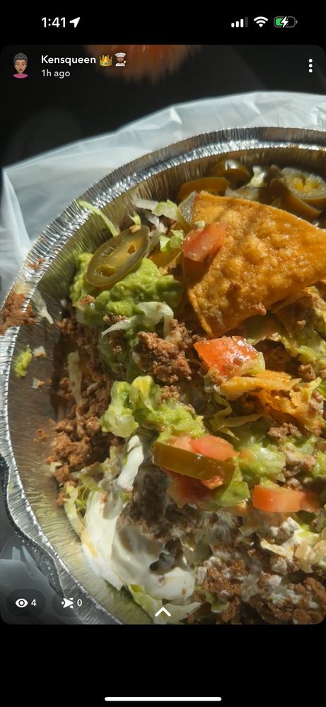 Raul’s Mexican Logo
