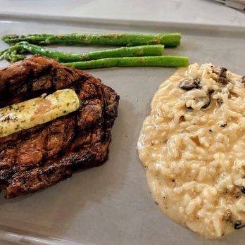 Ceron Kitchen - Ribeye and risotto - New American Near Me - Alameda, California