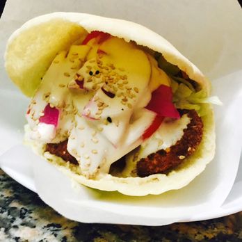 Al Difa - Frisch zubereiteter Falafel Sandwich 2,50€ //Kofta im Brot können Sie bei uns auch bekommen für 3€ - Arabic Near Me - Berlin, BE