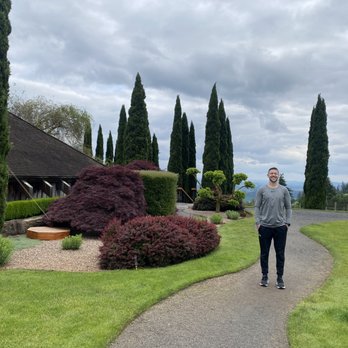 White Rose Estate - Wine Tasting Room Near Me - Dayton, Oregon