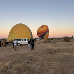 Rainbow Ryders Hot Air Balloon Ride - Setting up