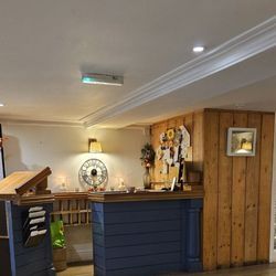 Rashleigh Arms - Reception counter