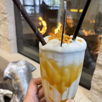 Archer Hotel Austin - Adult shake - Hotels Near Me - Austin, Texas Archer Hotel Austin - Adult shake - Hotels Near Me - Austin, Texas