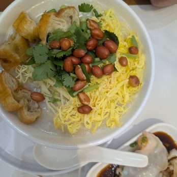 Yin Ji Rice Roll - Cantonese Near Me - Philadelphia, Pennsylvania Yin Ji Rice Roll - Cantonese Near Me - Philadelphia, Pennsylvania