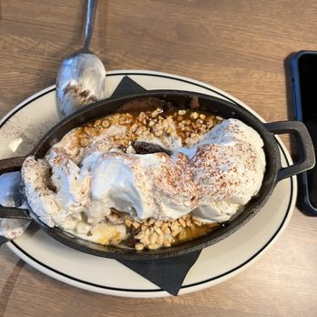 The James - GET THIS-Pan Cake w/extra ala mode - American Near Me - Charleston, South Carolina