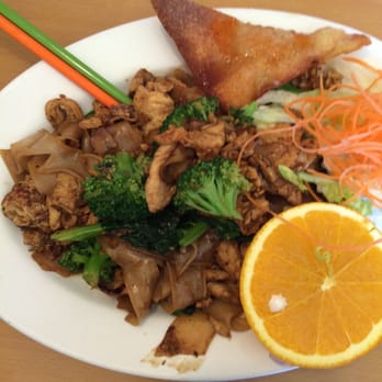 Thai Corner - Chicken pad see ew. - Thai Near Me - Lake Forest, California Thai Corner - Chicken pad see ew. - Thai Near Me - Lake Forest, California
