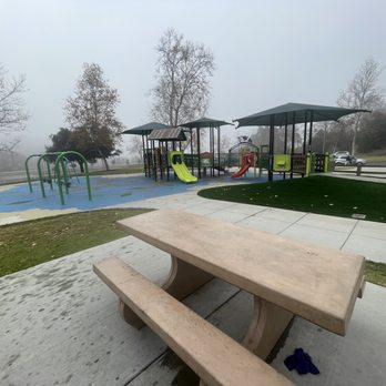 Gates Park - 2-5 playground - Parks Near Me - Calabasas, California