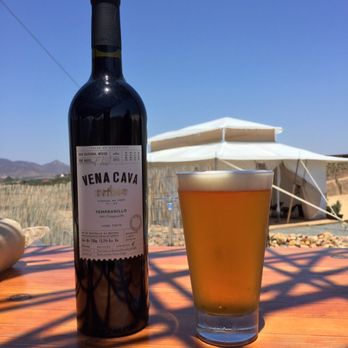 Vena Cava Vinícola - Wine and an IPA - Wineries Near Me - Guadalupe, BCN