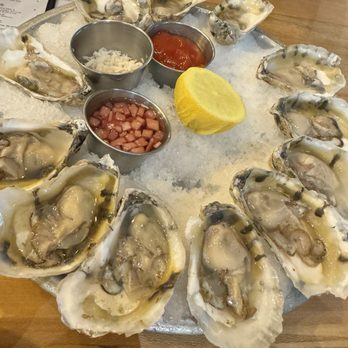Copperwood Tavern - Dozen oysters $2 each - New American Near Me - Arlington, Virginia Copperwood Tavern - Dozen oysters $2 each - New American Near Me - Arlington, Virginia