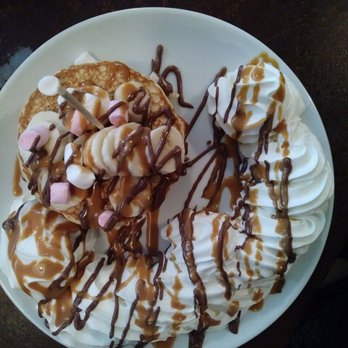 Soho Joe - Pancakes with Bananas, marshmallow, whipped cream, and chocolate - Pizza Near Me - London, XGL Soho Joe - Pancakes with Bananas, marshmallow, whipped cream, and chocolate - Pizza Near Me - London, XGL