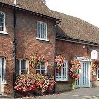 Allen Gallery - Art Galleries Near Me - Alton, HAM