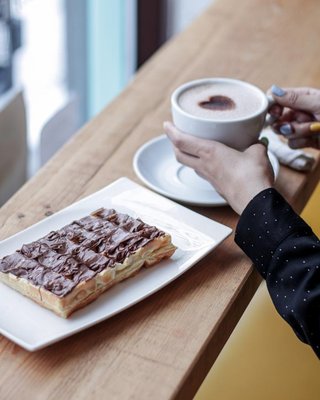 MAISON OFLORE | Restaurant de gaufres à Montréal by null