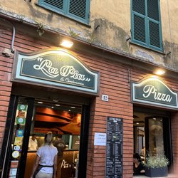 La Pia Centenaria