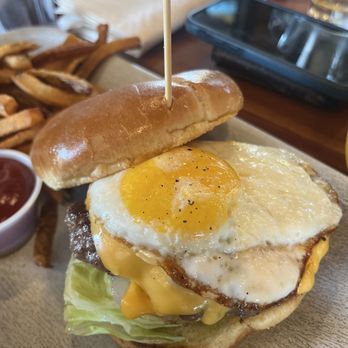 The Tipsy Oak - The Tipsy Smash Burger - Gastropubs Near Me - Arlington, Texas The Tipsy Oak - The Tipsy Smash Burger - Gastropubs Near Me - Arlington, Texas