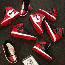 shoe stores at broadway at the beach