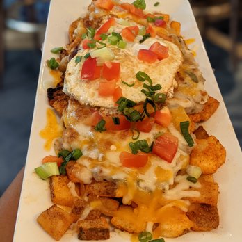 Blue Moon Taphouse - Country Fried poutine - Breweries Near Me - Norfolk, Virginia