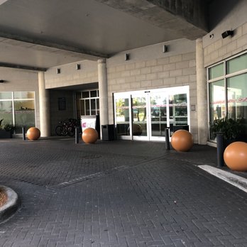 Aloft by Marriott Sarasota - Entry - Hotels Near Me - Sarasota, Florida