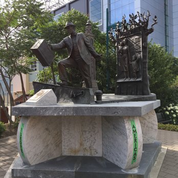 The Westin Nova Scotian - Cunard statue at Pier 21 - Hotels Near Me - Halifax, Nova Scotia The Westin Nova Scotian - Cunard statue at Pier 21 - Hotels Near Me - Halifax, Nova Scotia