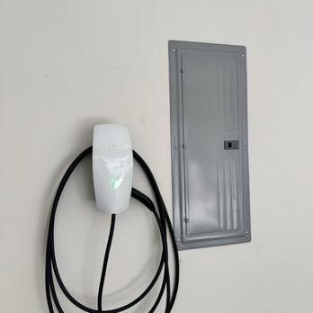 Castle Electrical & Lighting - Tesla EV Charger - Electricians Near Me - Scottsdale, Arizona Castle Electrical & Lighting - Tesla EV Charger - Electricians Near Me - Scottsdale, Arizona