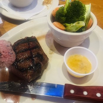 Texas Roadhouse - Sirloin* & Grilled Shrimp Appetizer  Seasoned Rice Steamed Vegetables - Steakhouses Near Me - Ballwin, Missouri