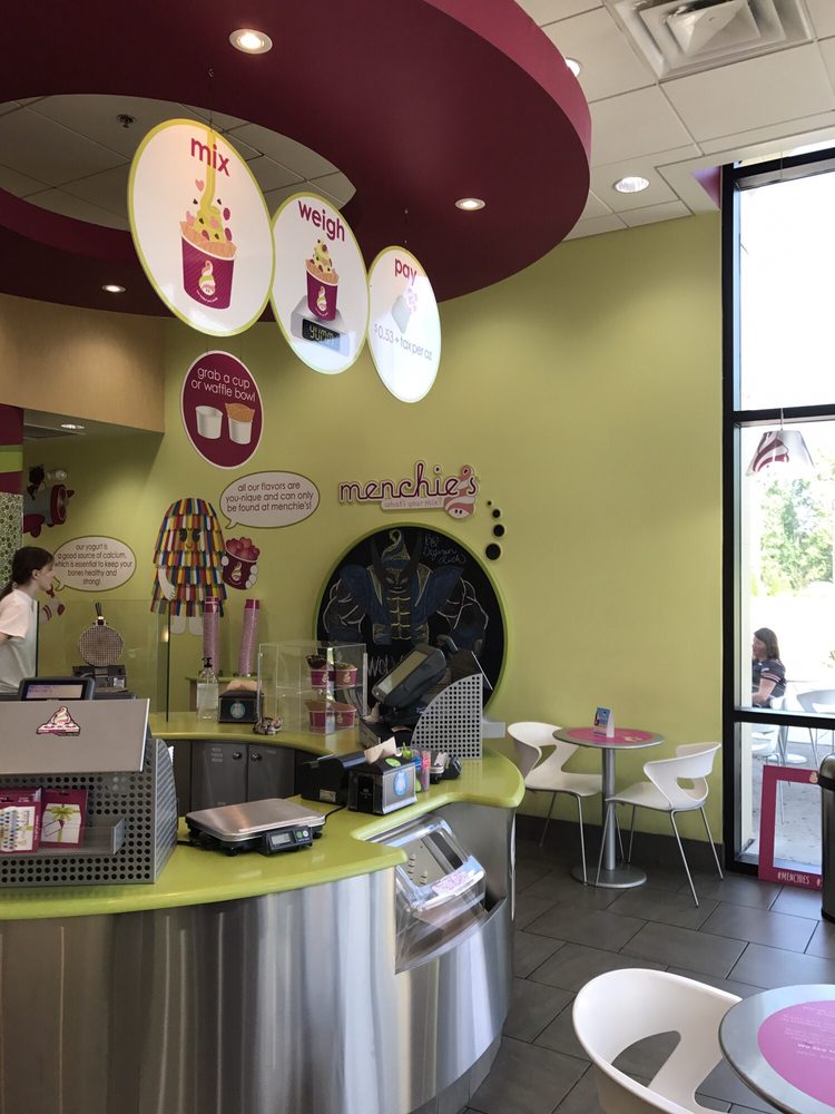 MENCHIE’S Updated September 2024 21 Photos & 14 Reviews 733 Lake