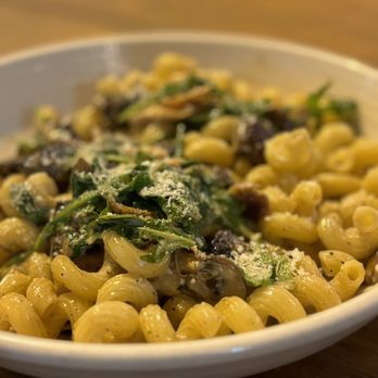 Pitfire Pizza - Chicken and Mushroom Pasta - Pizza Near Me - North Hollywood, California Pitfire Pizza - Chicken and Mushroom Pasta - Pizza Near Me - North Hollywood, California