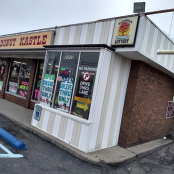 Donut Kastle - the outside of a donut shop - Donuts Near Me - Taylor, Michigan Donut Kastle - the outside of a donut shop - Donuts Near Me - Taylor, Michigan