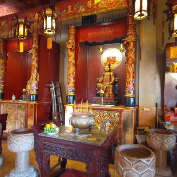 Texas Teo Chew Temple - Noble King who Delivers Abundant Blessings 廣澤尊王 (photo taken in 2021) - Buddhist Temples Near Me - Houston, Texas Texas Teo Chew Temple - Noble King who Delivers Abundant Blessings 廣澤尊王 (photo taken in 2021) - Buddhist Temples Near Me - Houston, Texas