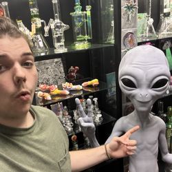 Rocketman Shop - Me and da alien boolin