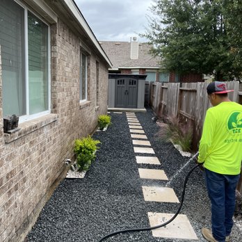 Tce Hardscape & Design - Walkway with plant design - Irrigation Near Me - Houston, Texas Tce Hardscape & Design - Walkway with plant design - Irrigation Near Me - Houston, Texas